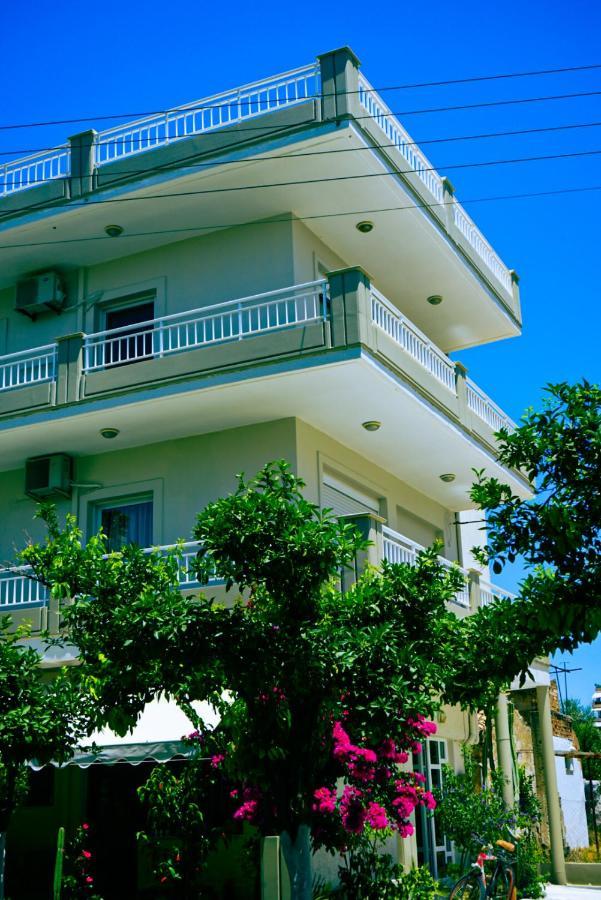 Tasos Seagull Apartments Chania  Buitenkant foto
